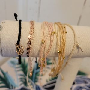 LOT OF 5 PURA VIDA BRACELETS EUC